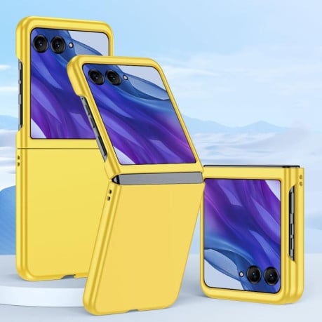 Противоударный чехол Fuel Injection PC Skin Feel для Motorola Razr 60 Ultra - желтый